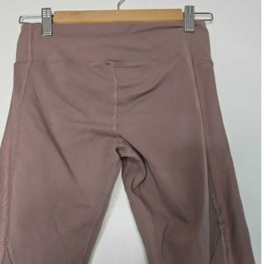 Alo Yoga high waisted Epic leggings size XSmall